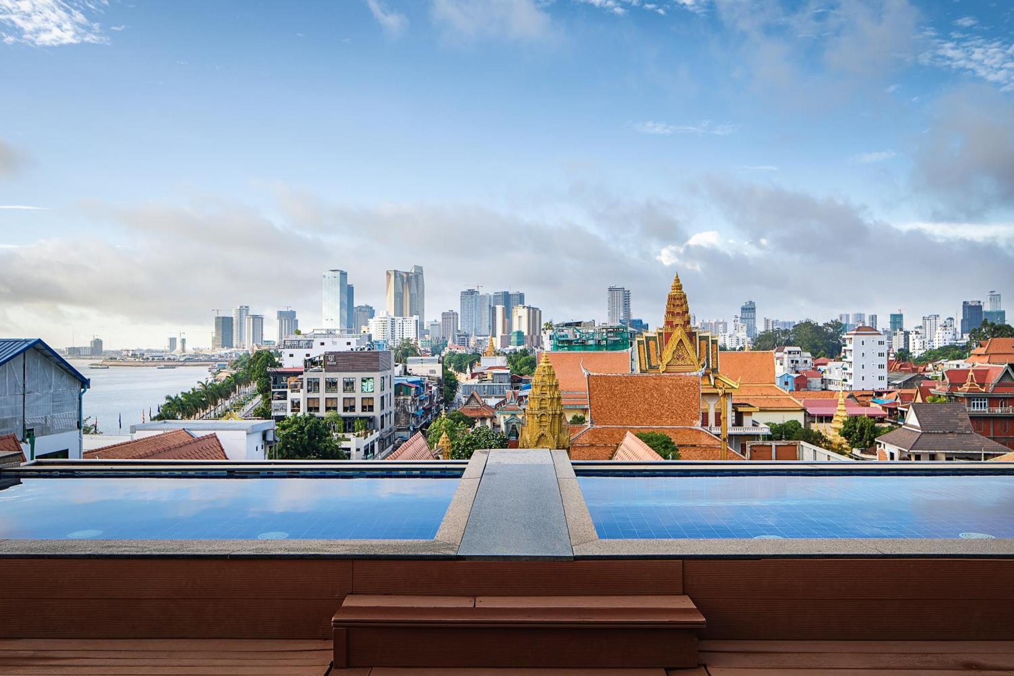 Ohana Phnom Penh Palace Hotel Exterior foto